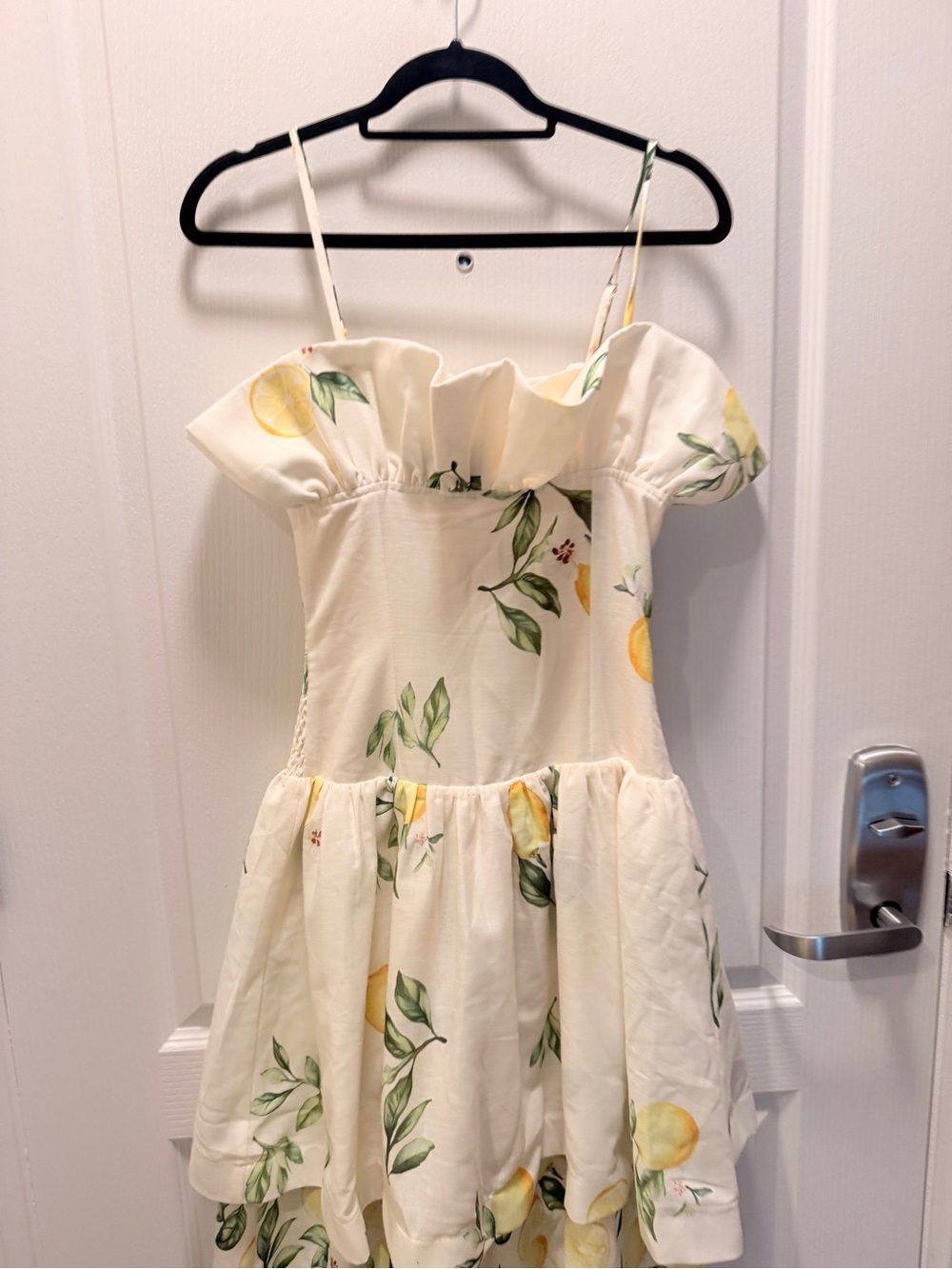 ELLIATT Hana Tiered Maxi Dress in Lemon Print Size S NWT ings. - Picture 8 of 9